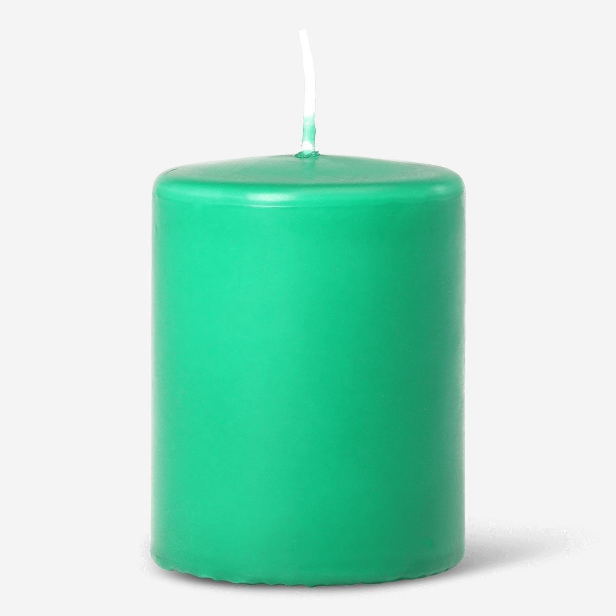 Green pillar candle. 9 cm