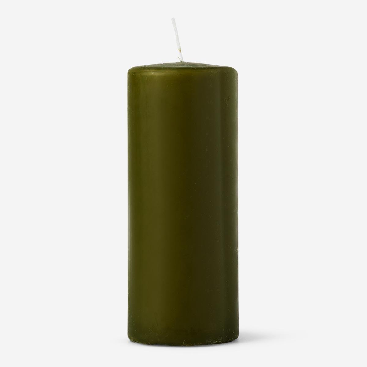 Green pillar candle. 17 cm