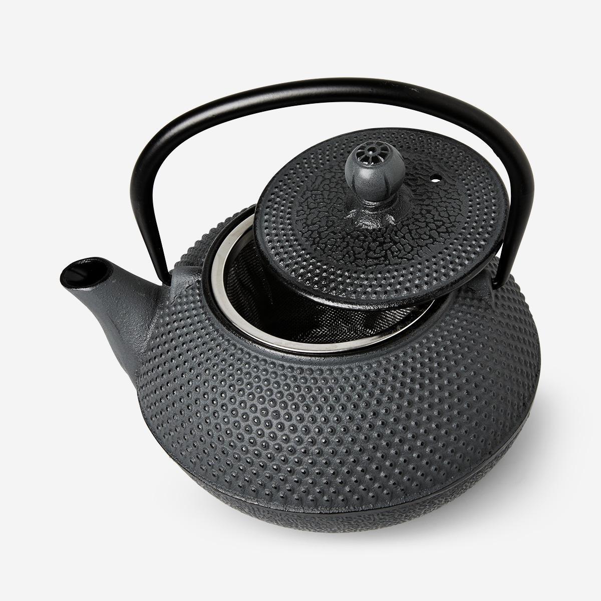 Black Cast Iron Teapot. 800 ml