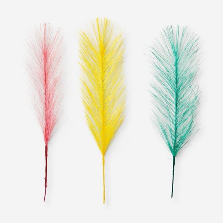 Coloured fake feathers