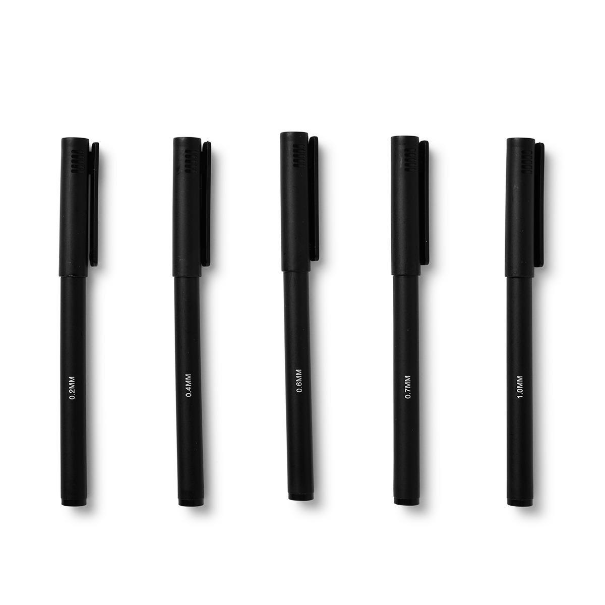 Black markers drawing pens