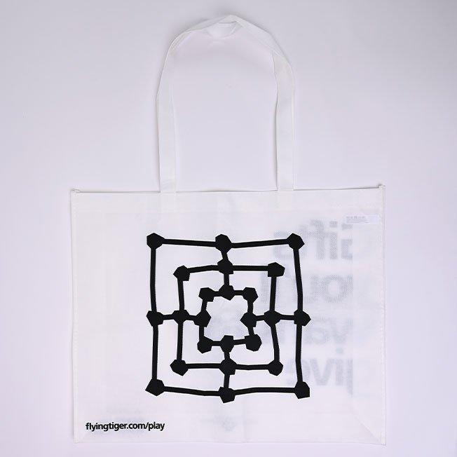 White knitting journal
