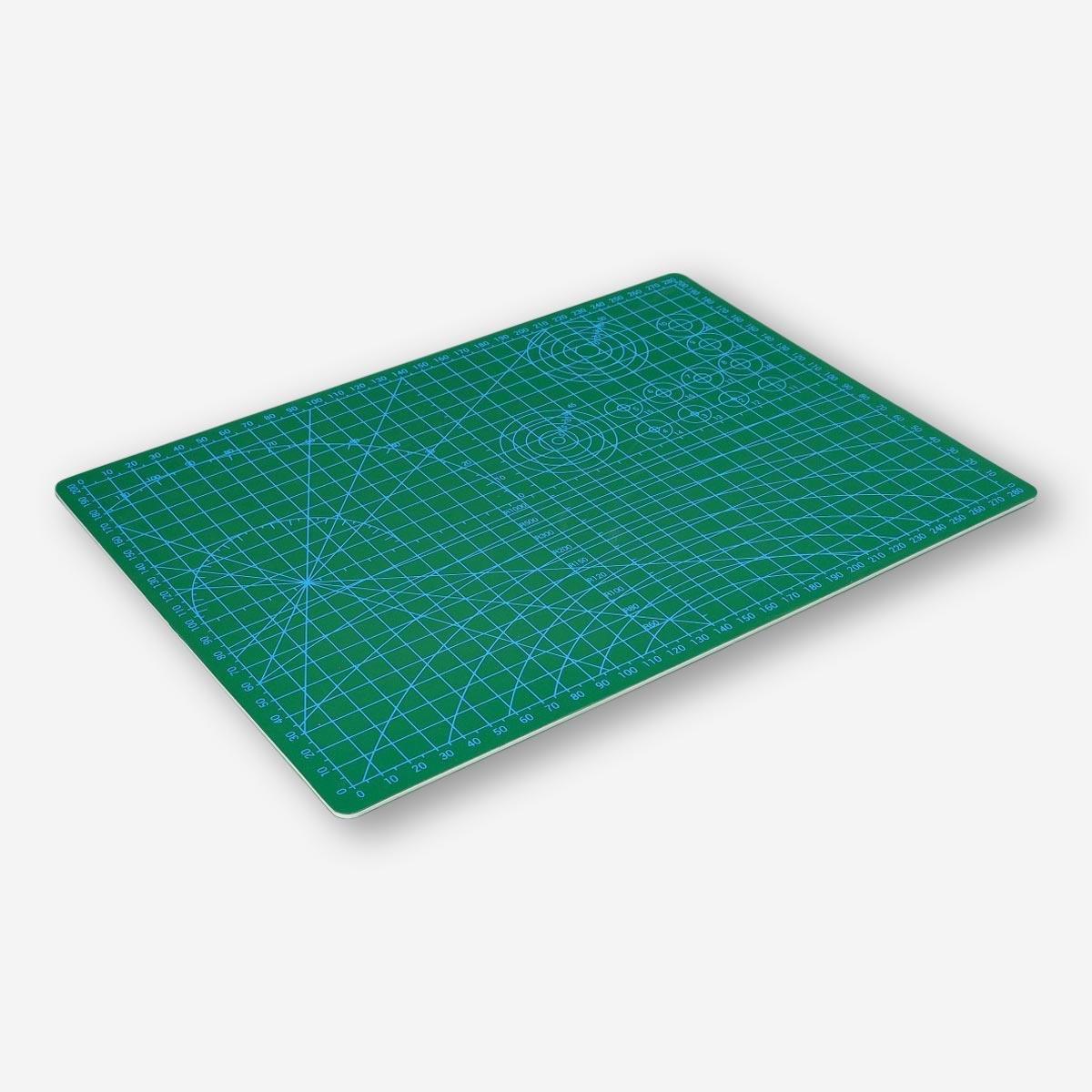 Green cutting mat