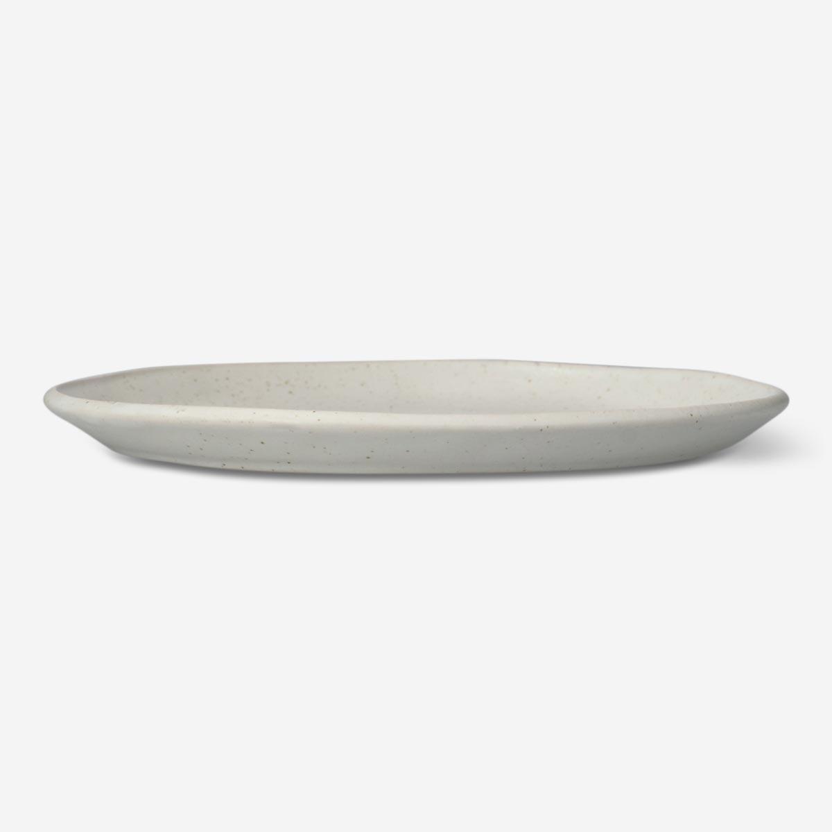 Grey stoneware plate. 25 cm