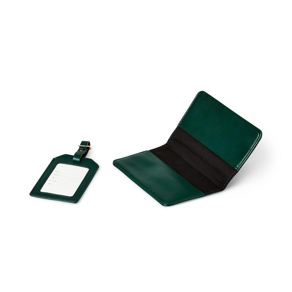 Green suitcase tag travel set