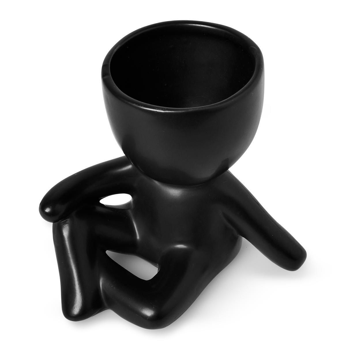 Black ceramic flowerpot