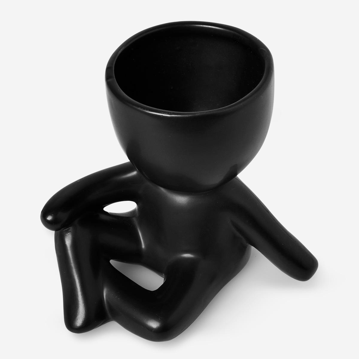 Black ceramic flowerpot
