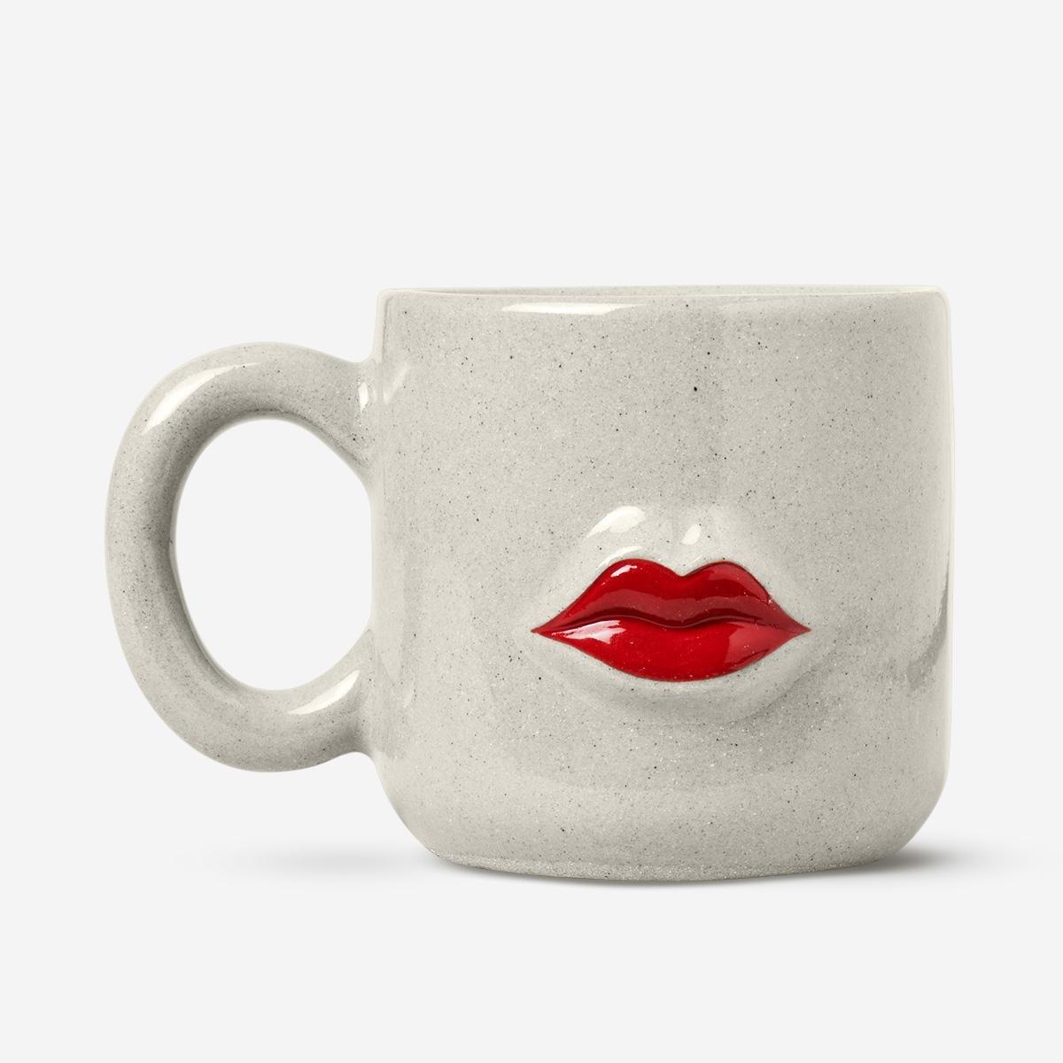 Red lips ceramic mug