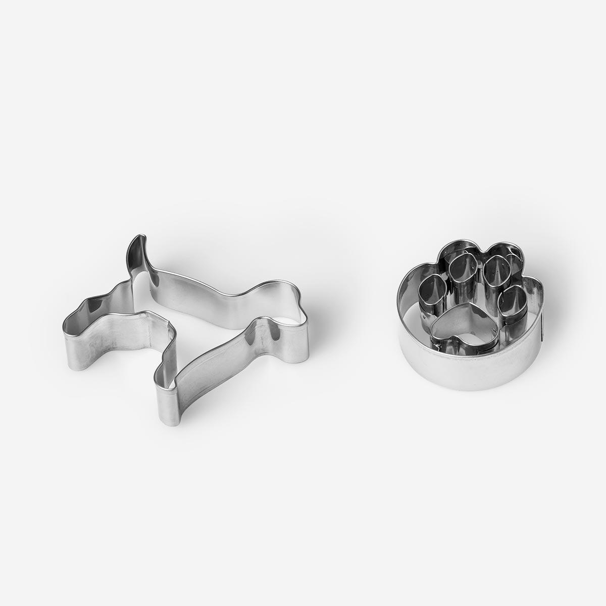 Metal cookie cutters