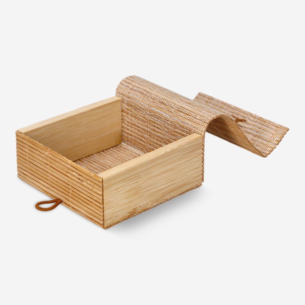 Brown Wooden storage box. 9 cm