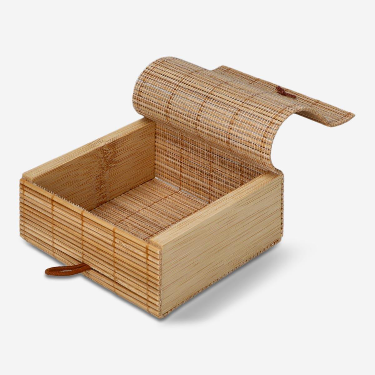 Brown Wooden storage box. 9 cm
