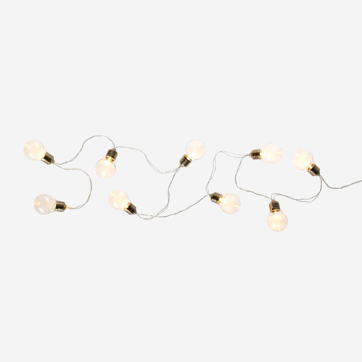 Yellow string lights. 330 cm