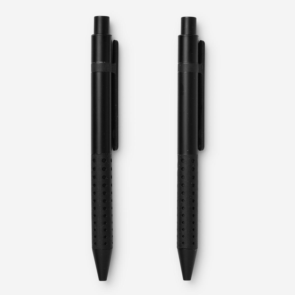 Black gel pens