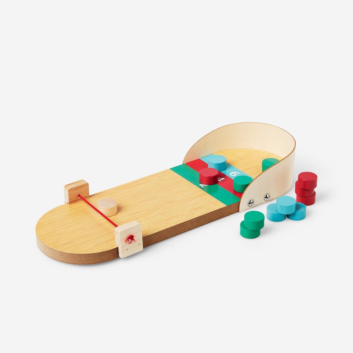 Wooden puck game