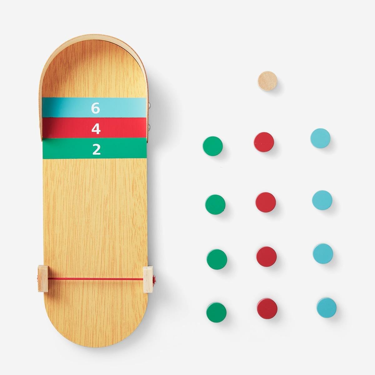 Wooden puck game