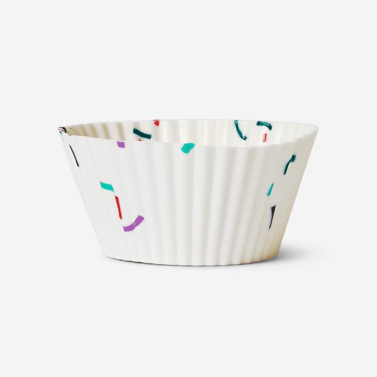 White Baking Cups. 6Pcs