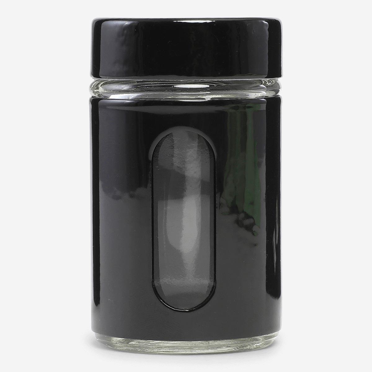 Black pepper shaker