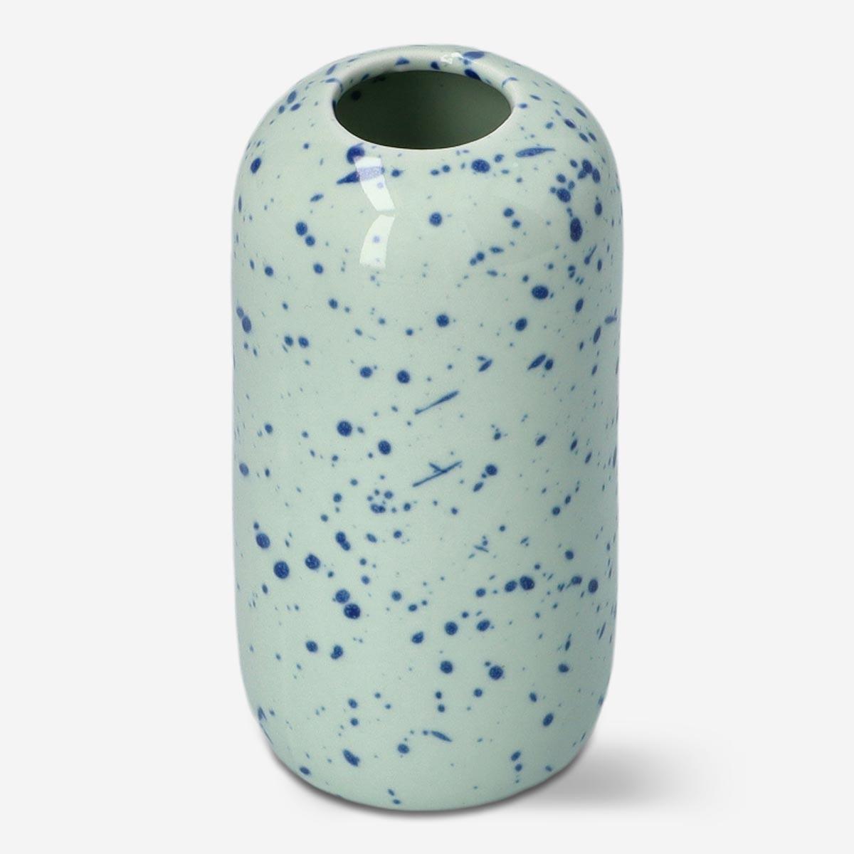 Green vase. 10 cm
