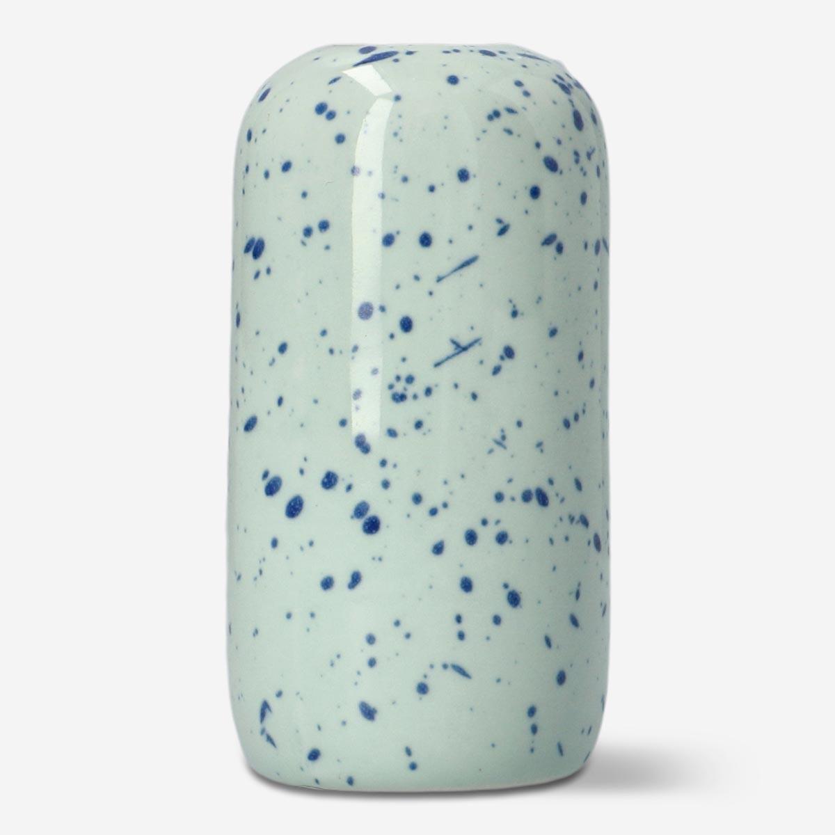 Green vase. 10 cm