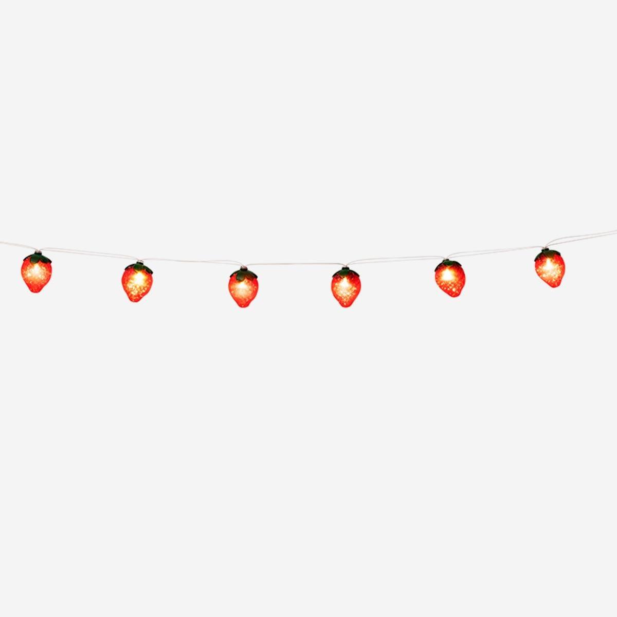 Red string lights. 285 cm