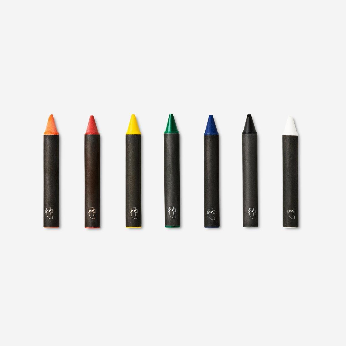 Multicolor crayons