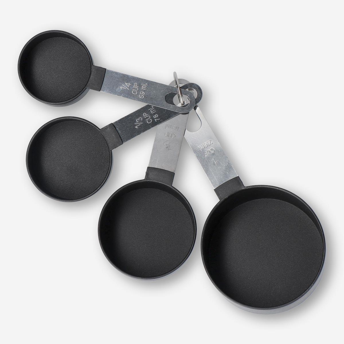 Black measuring cups