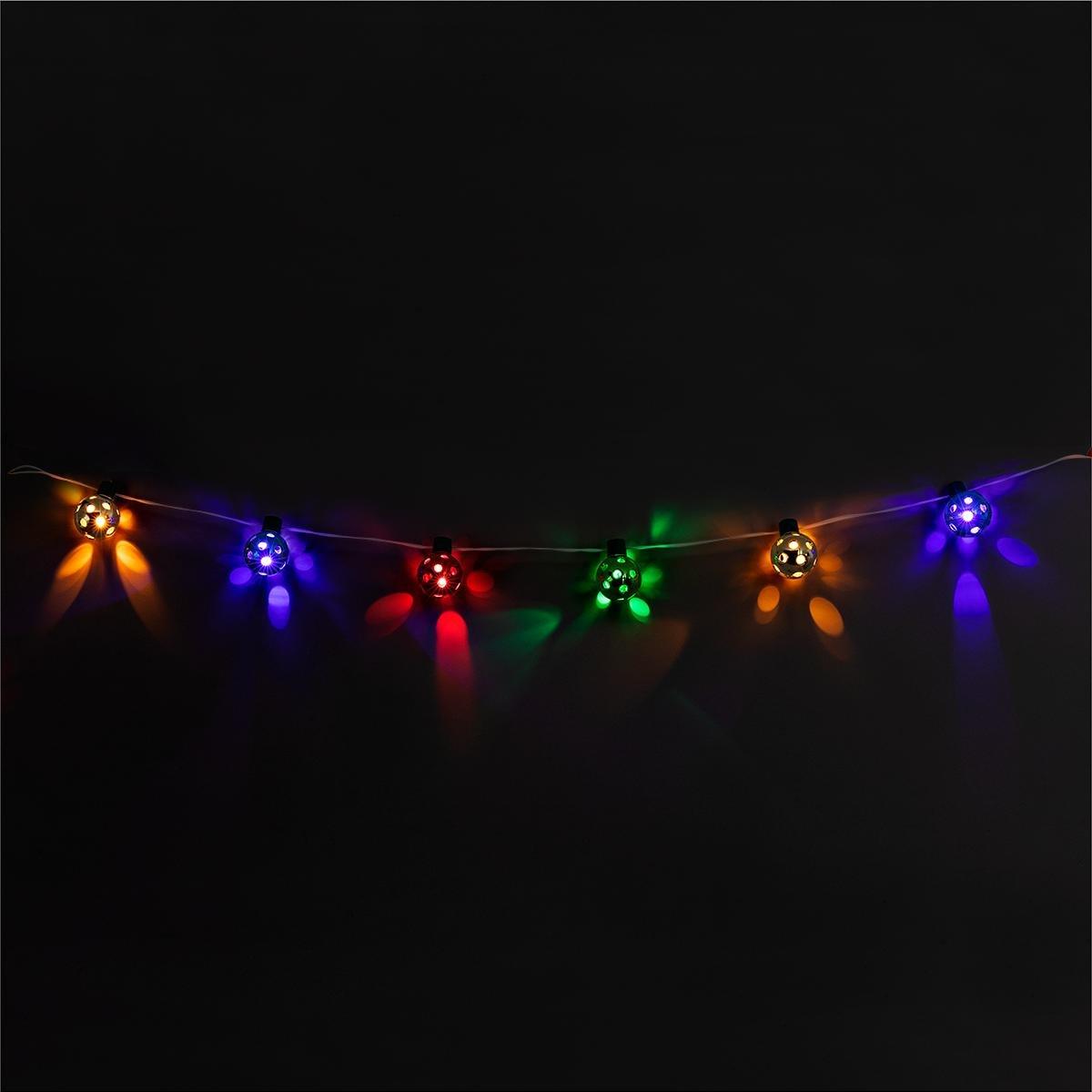 Multicolour string lights. 285 cm
