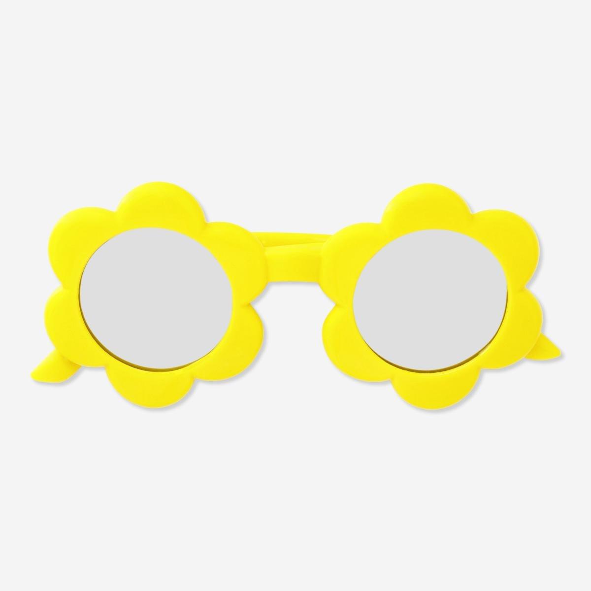 Yellow sunglasses, kids