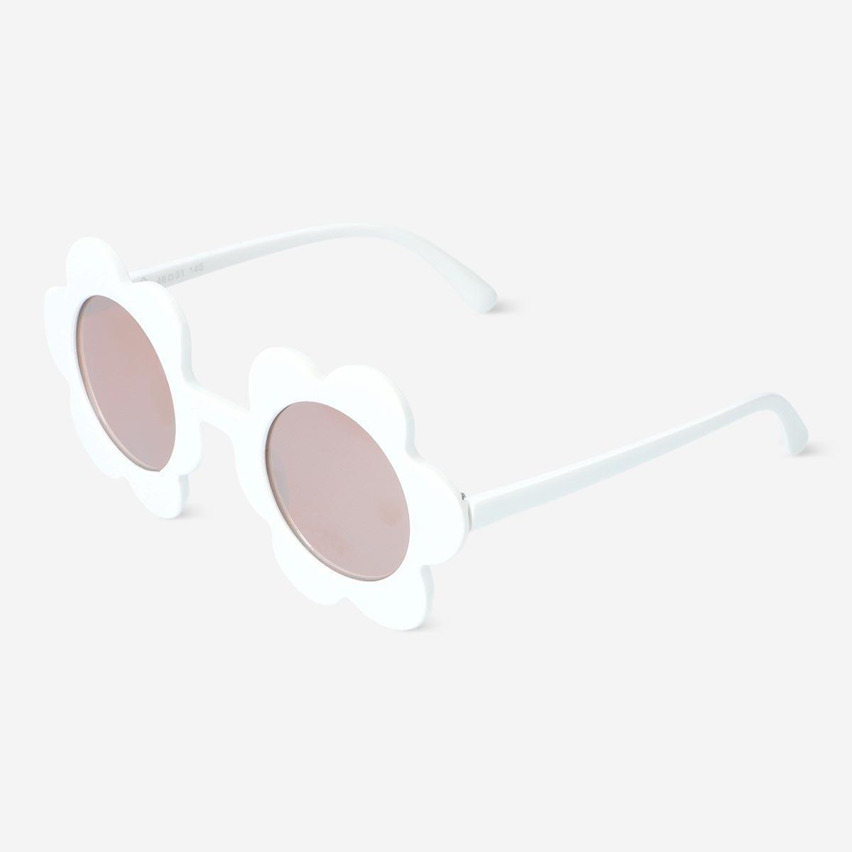 White Flower-Shaped Sunglasses