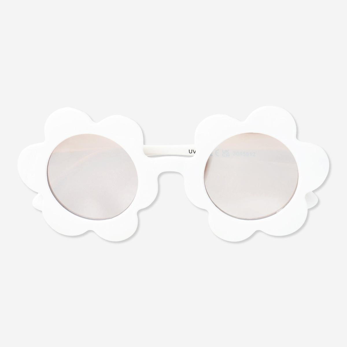 White Flower-Shaped Sunglasses