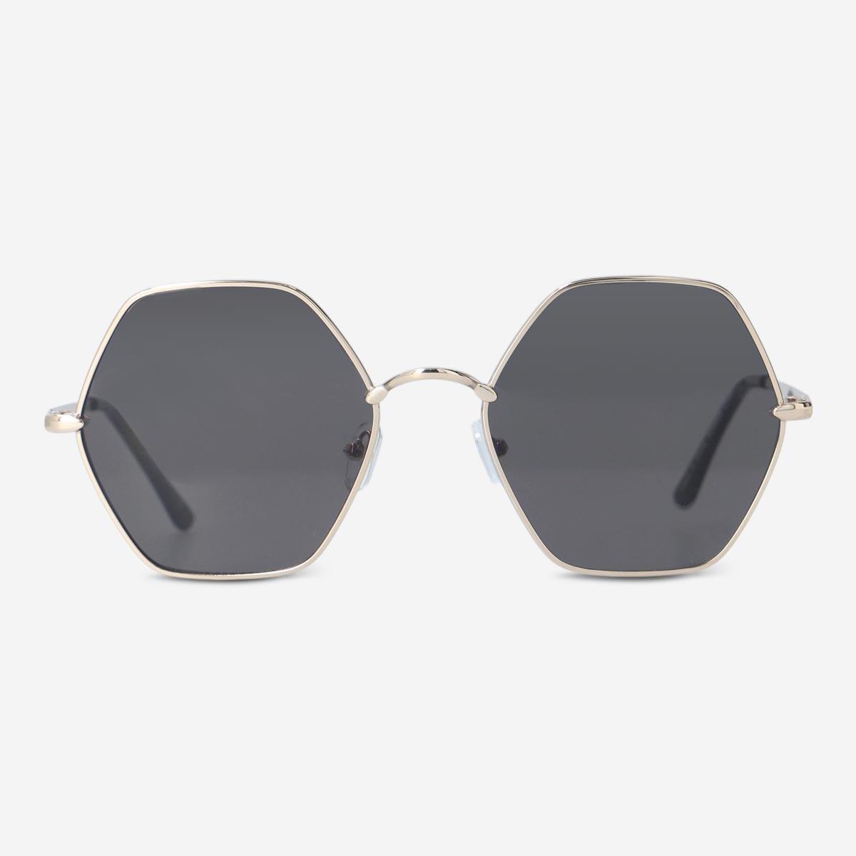 BLACK      Sunglasses