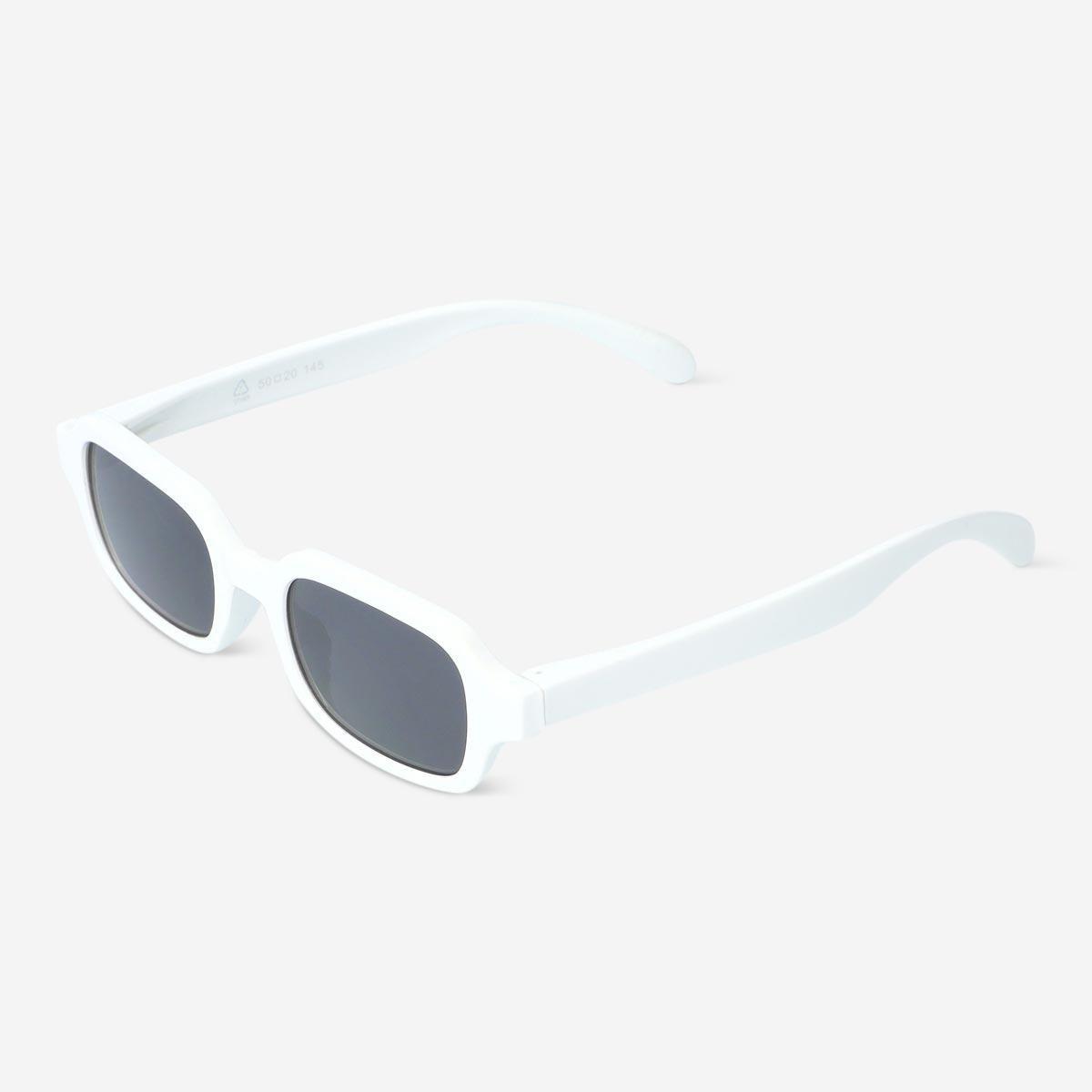 WHITE      Sunglasses