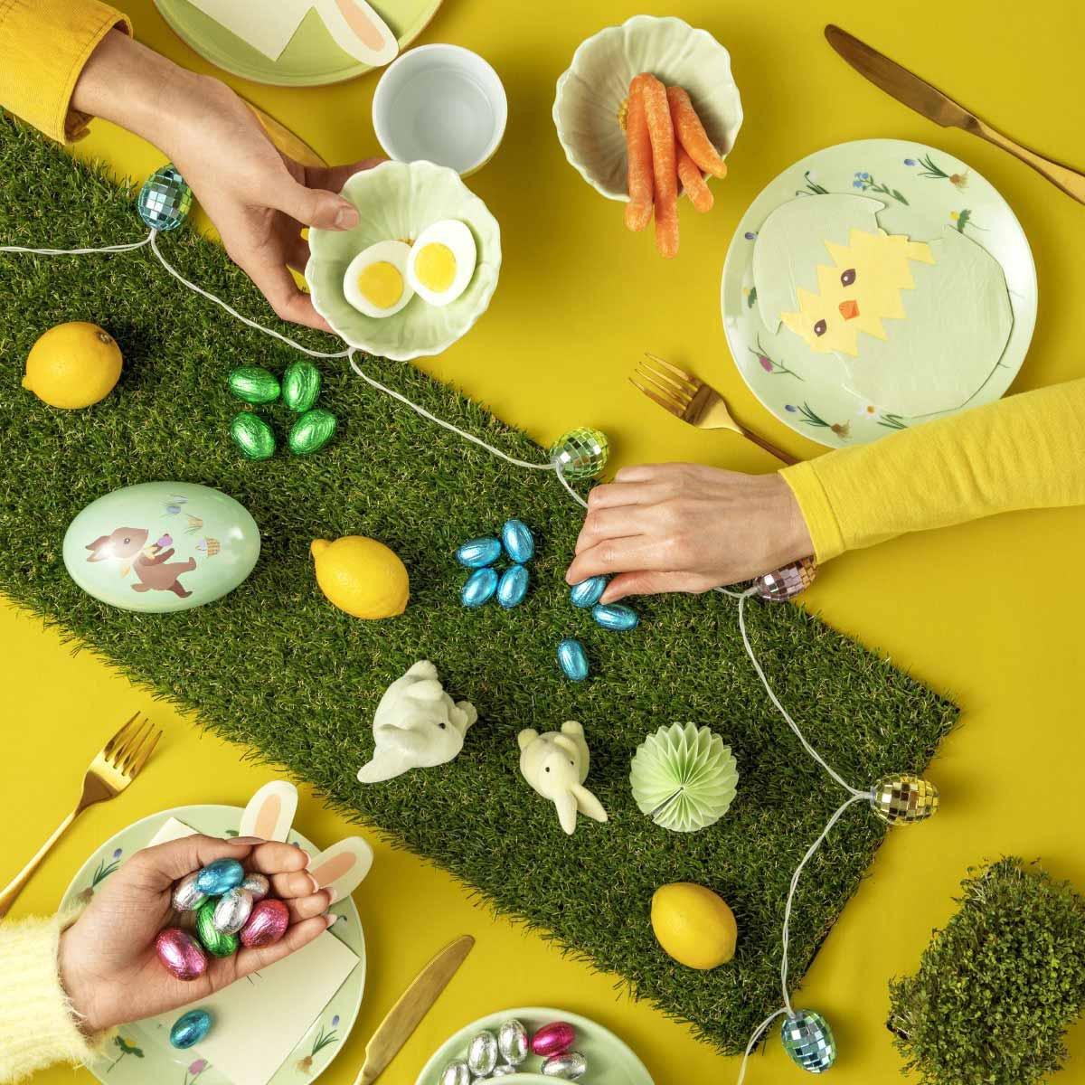Green Decorative Grass Table Runner - 25X75 Cm