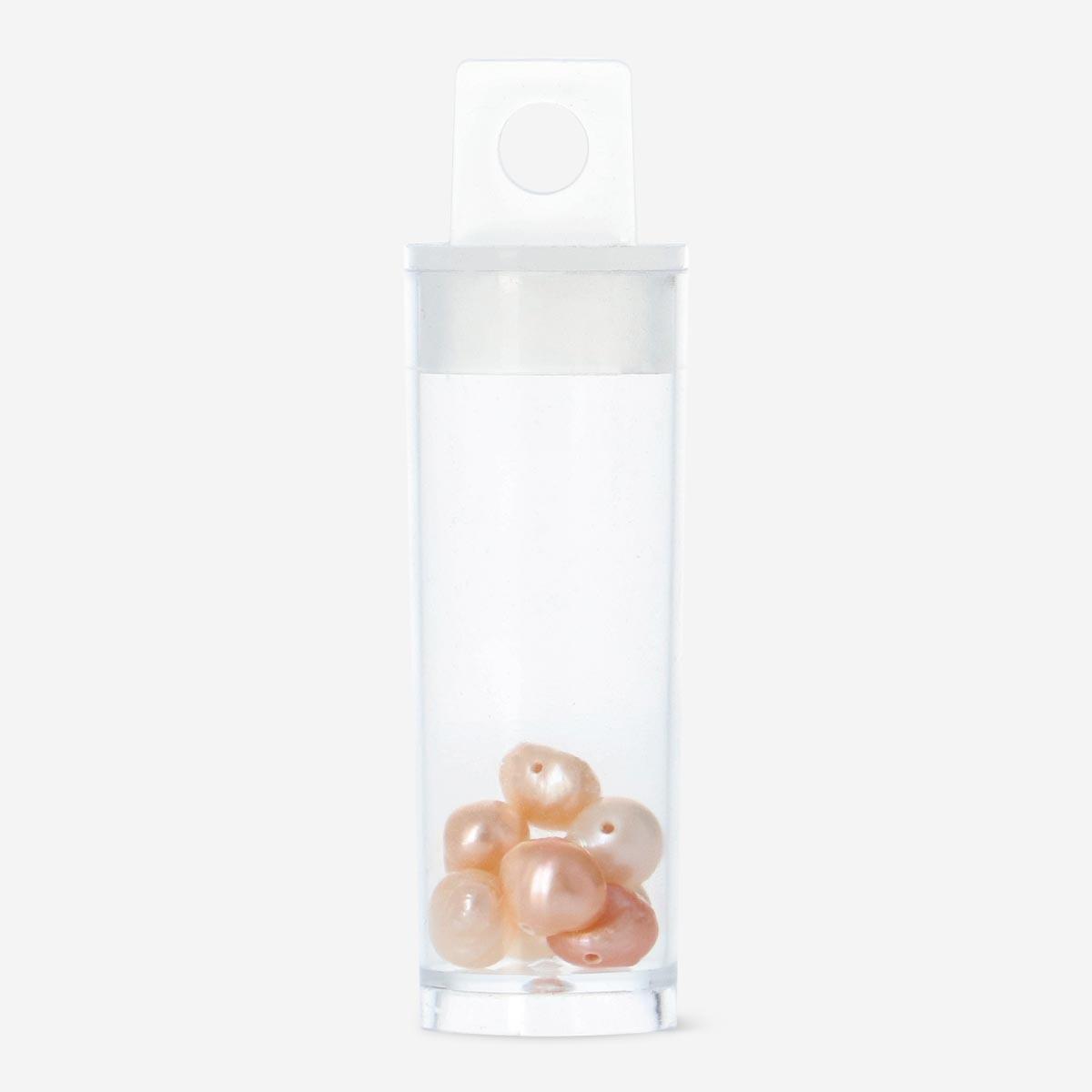 Gold freshwater pearls. 8 pcs