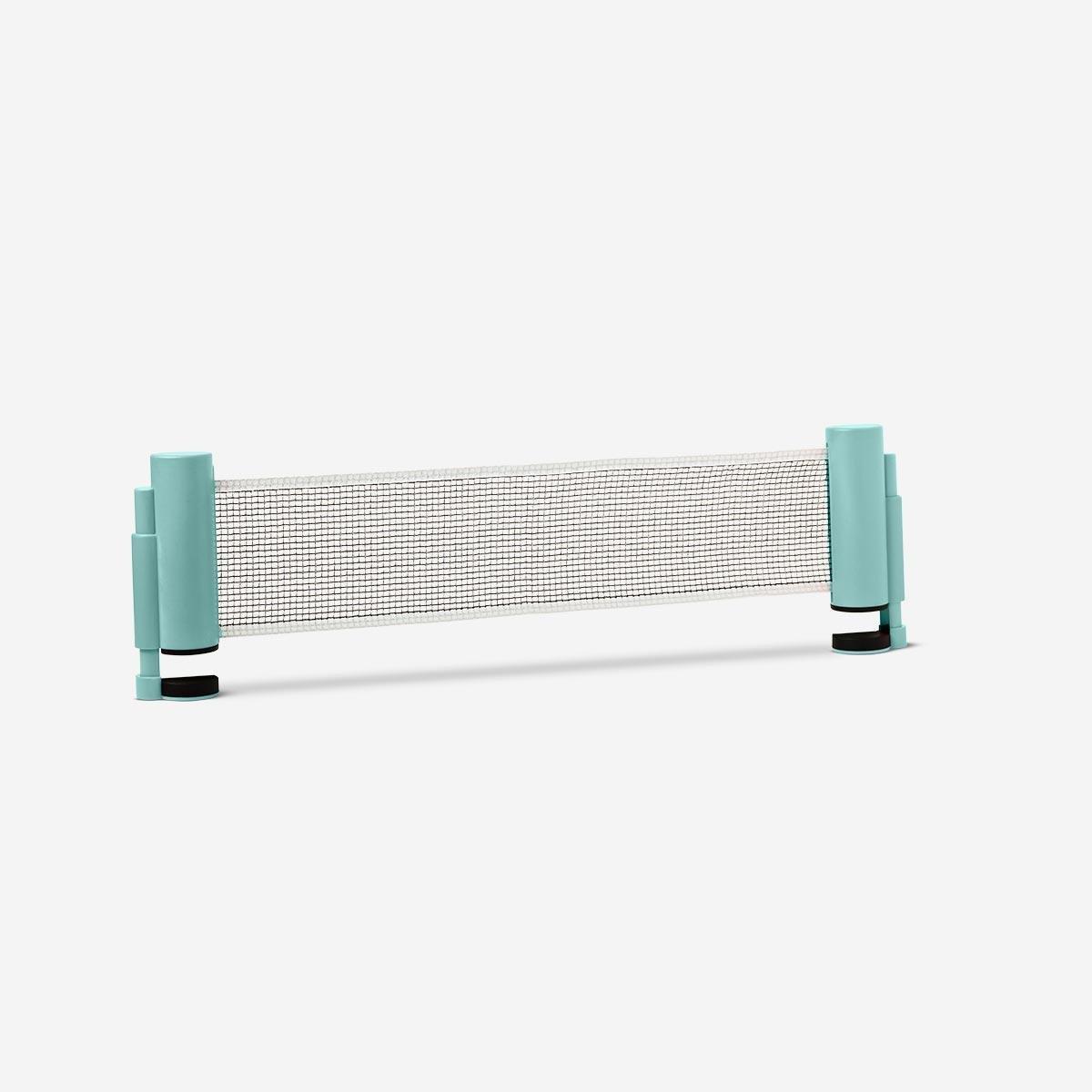 Green retractable table tennis net