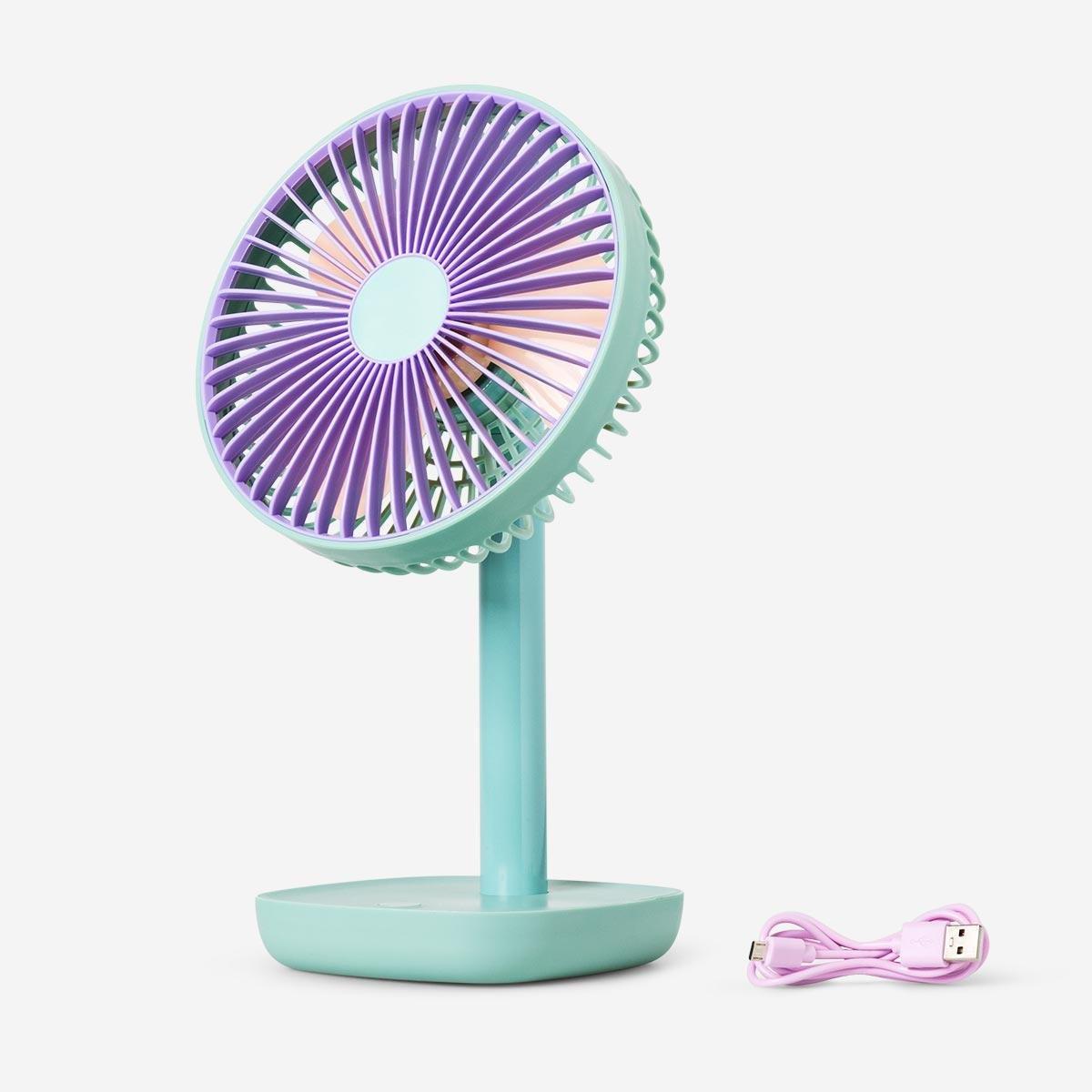 USB fan. With multiple wind speeds