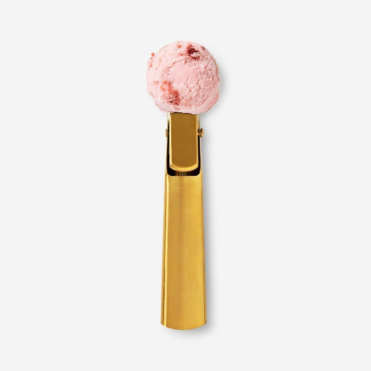 GOLD       Ice cream scoop