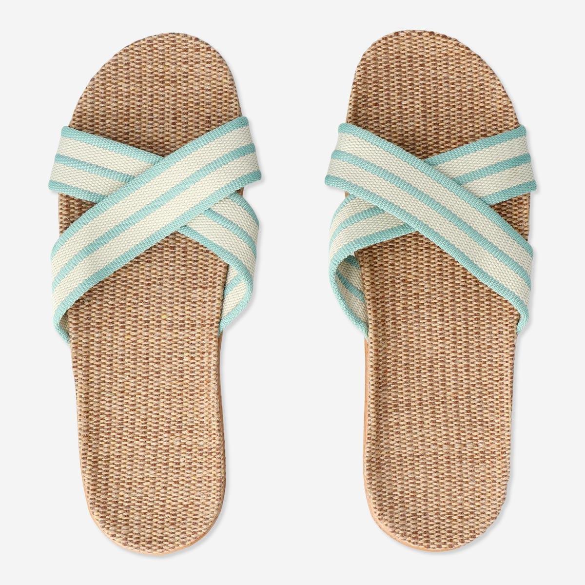 GREEN      Sandals. Size 40-41
