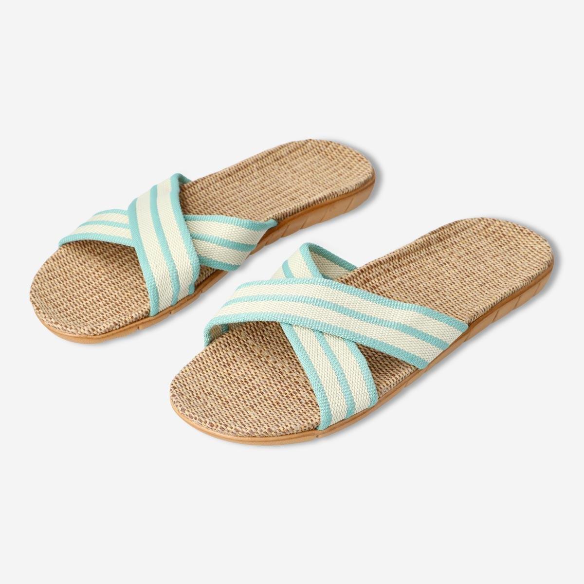 GREEN      Sandals. Size 40-41