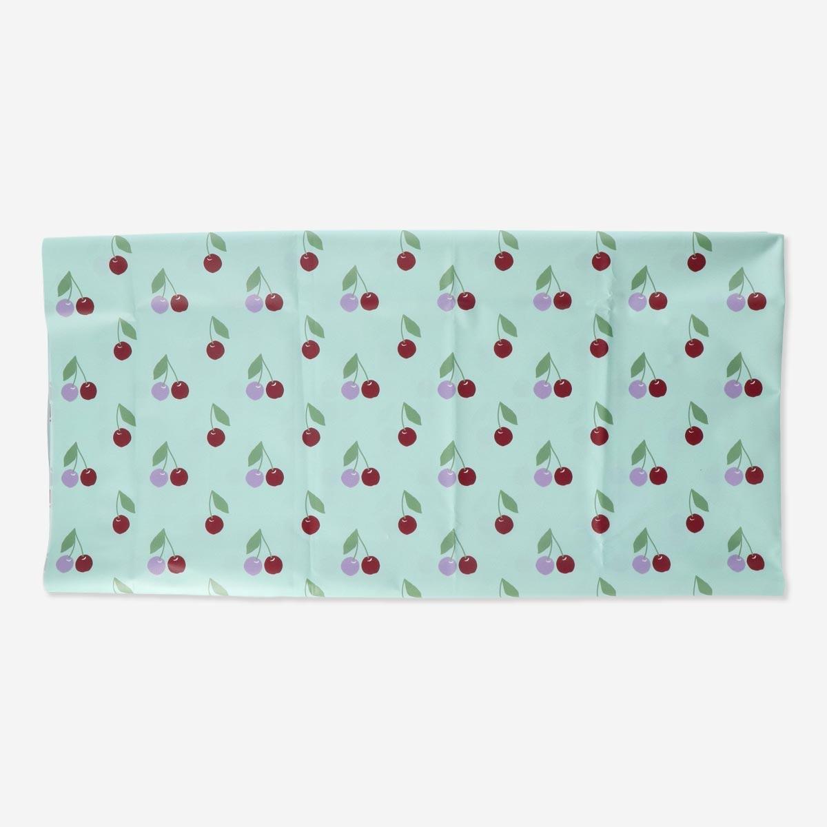 GREEN      Picnic cover