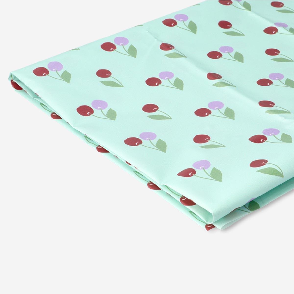GREEN      Picnic cover