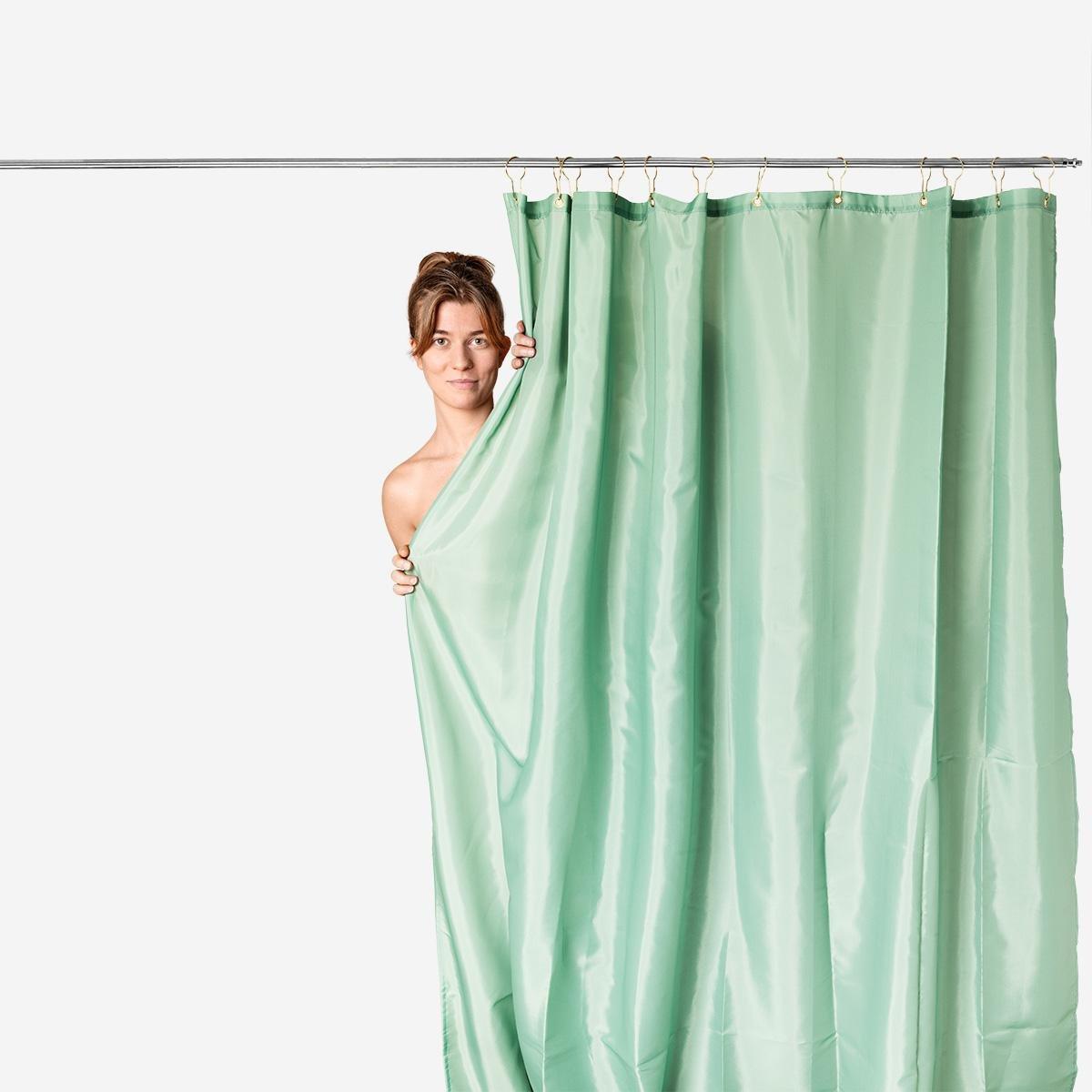 Green shower curtain. 180x200 cm