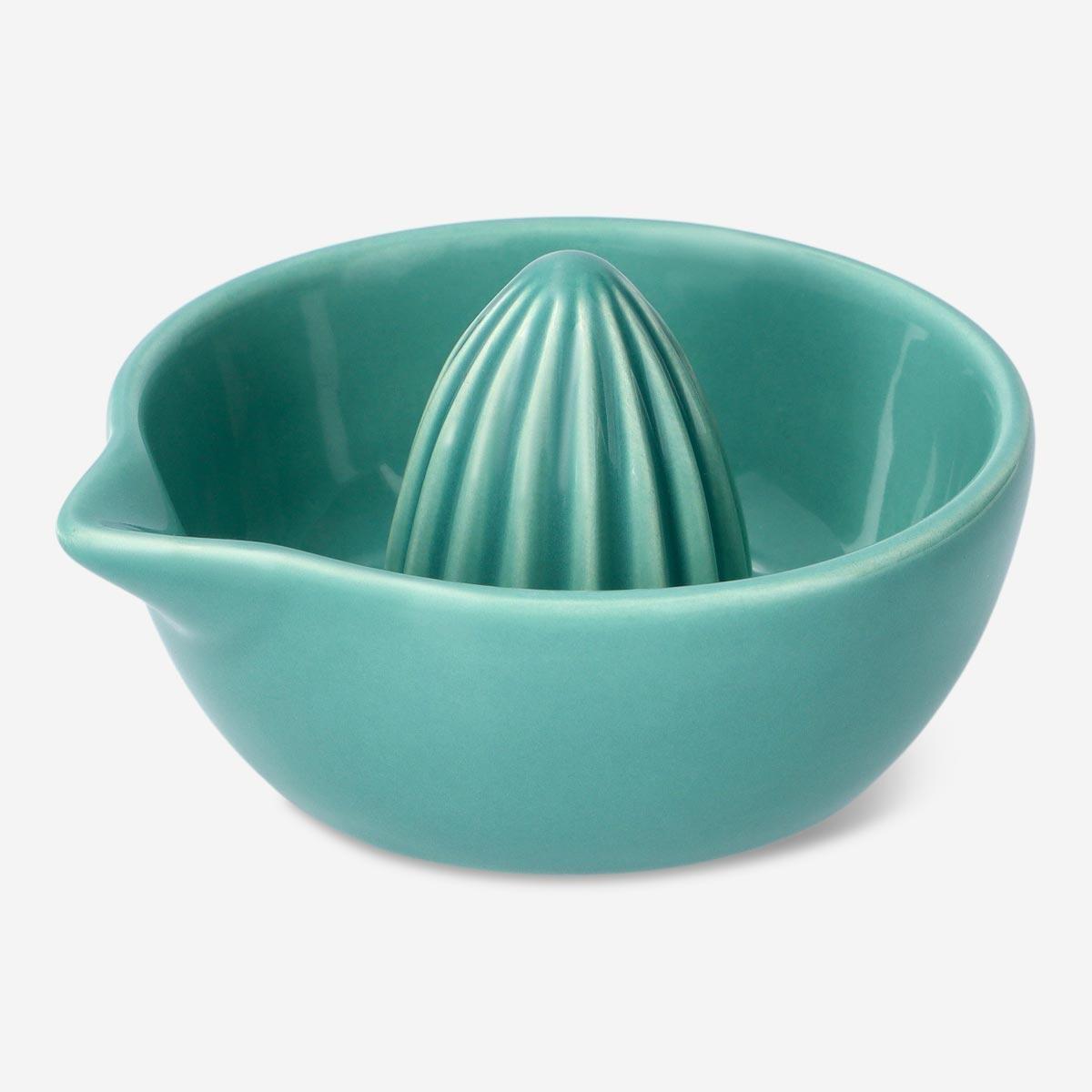 BLUE       Citrus squeezer
