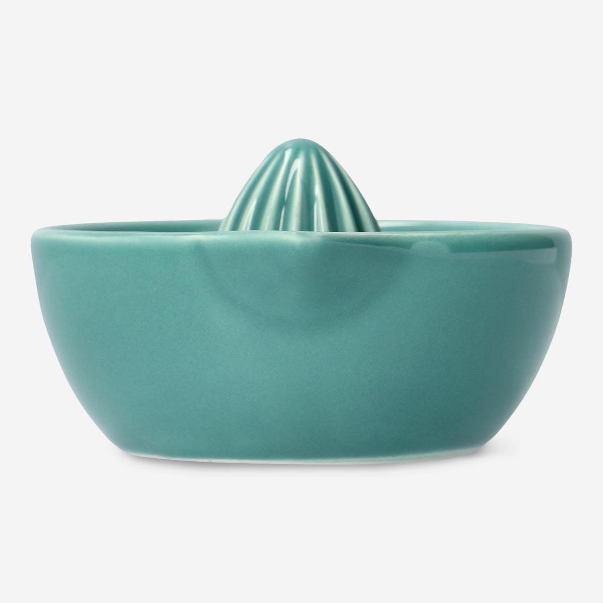 BLUE       Citrus squeezer
