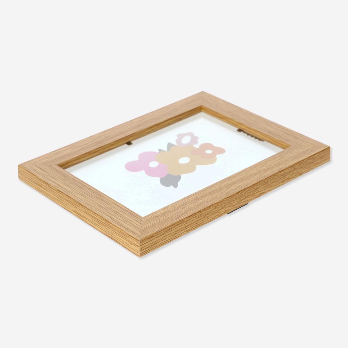 BROWN      Picture frame. A6