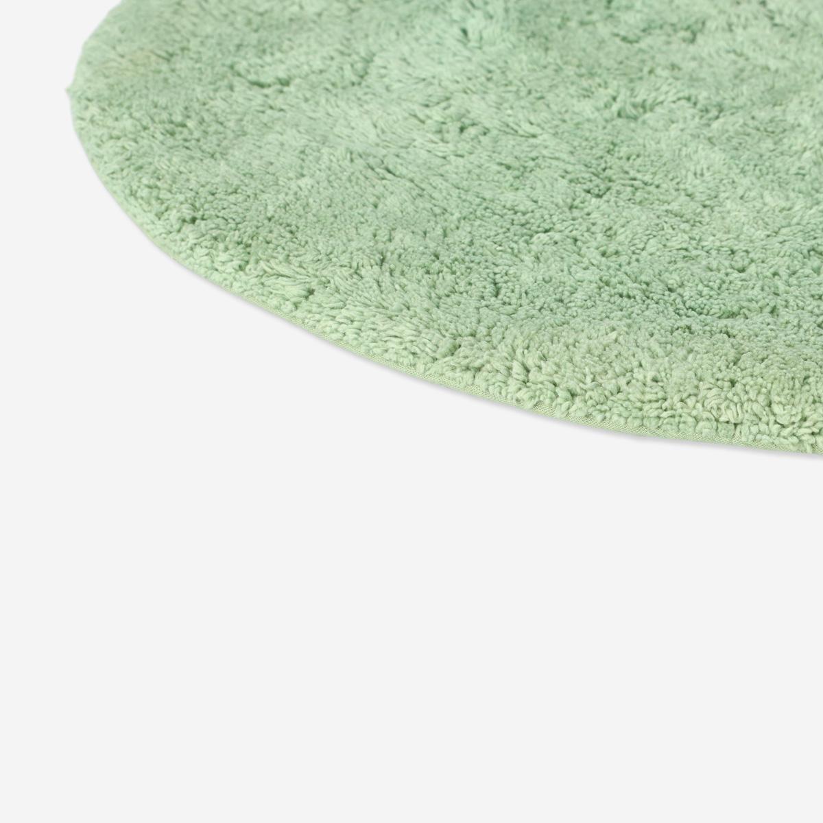 Green bath mat