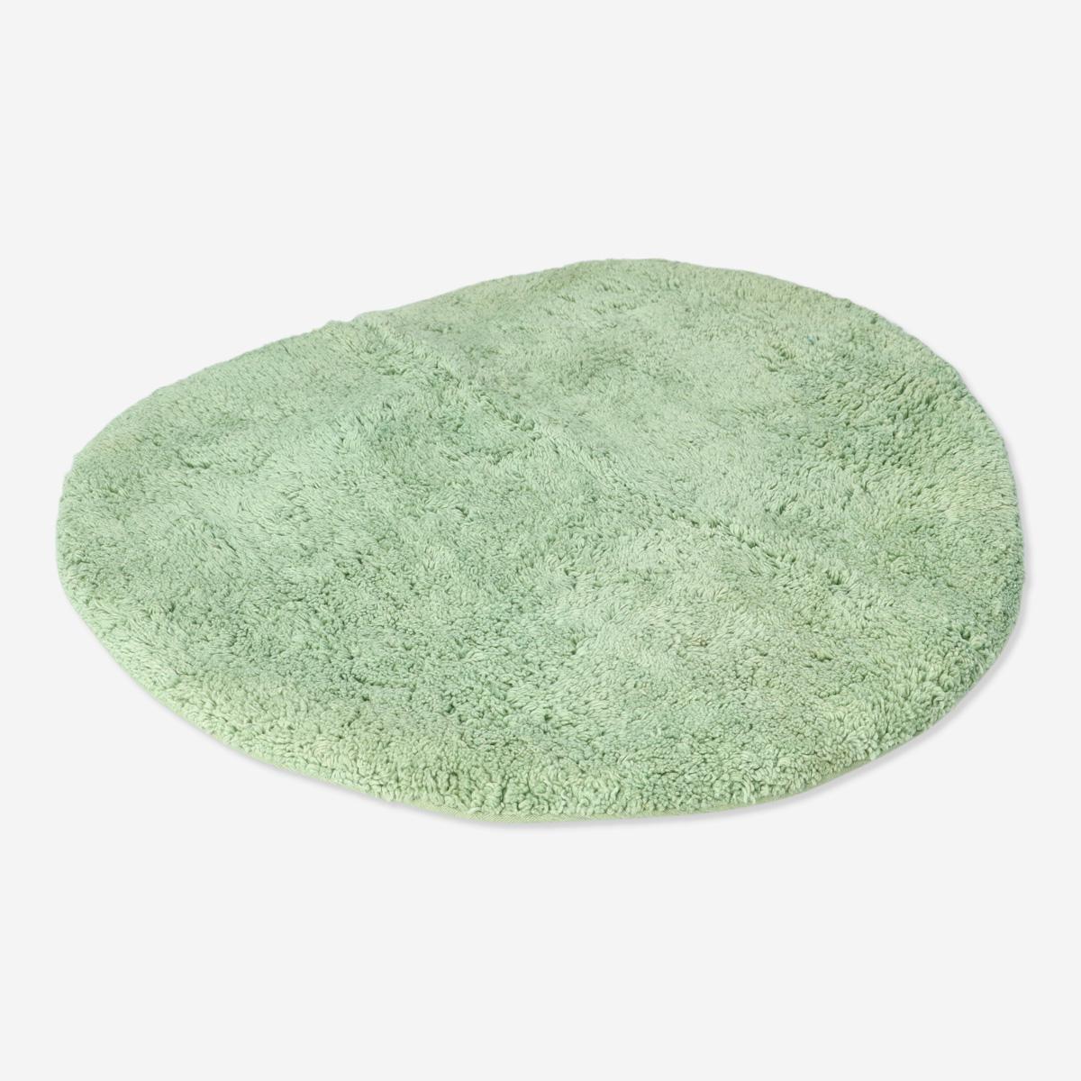 Green bath mat