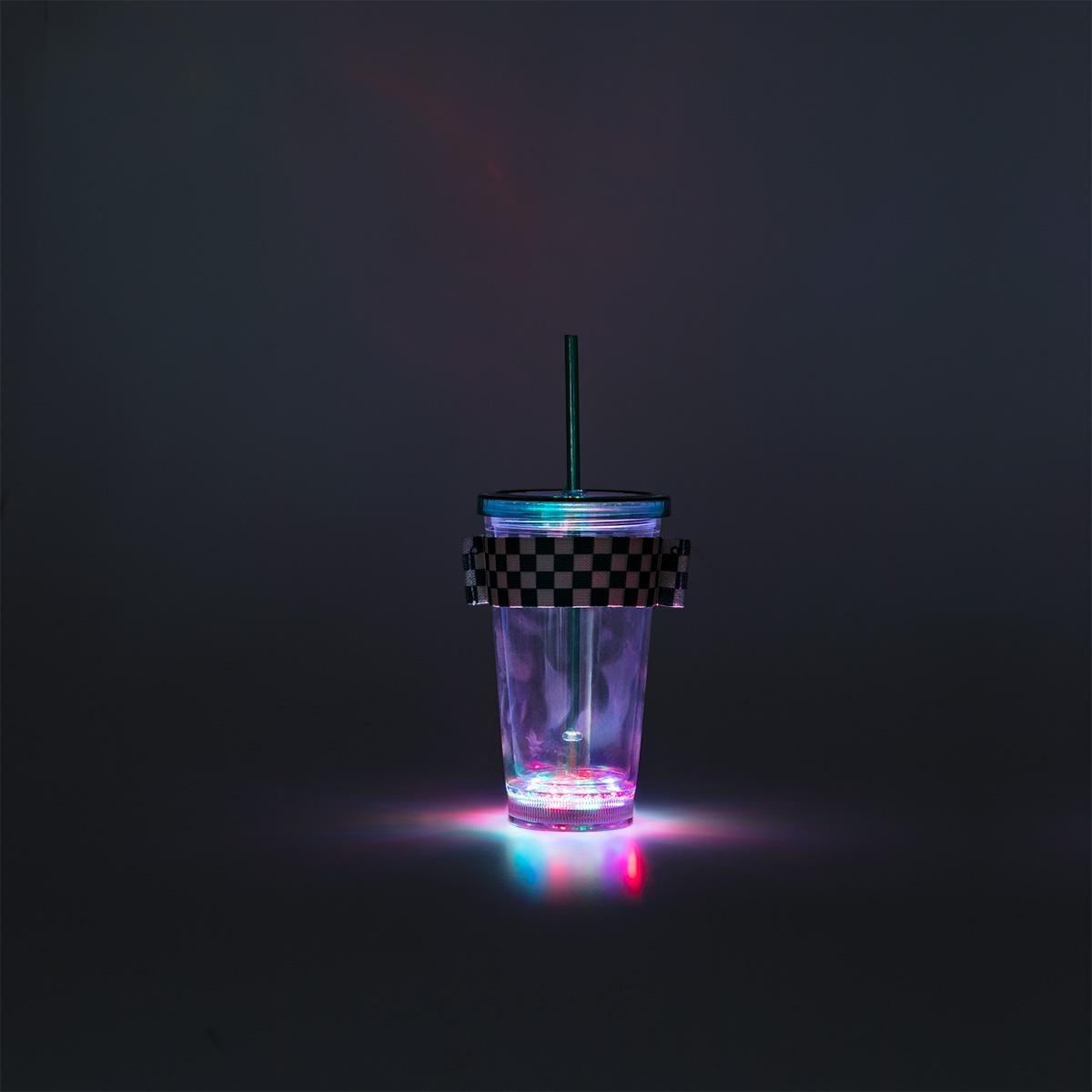 Green portable cup with light