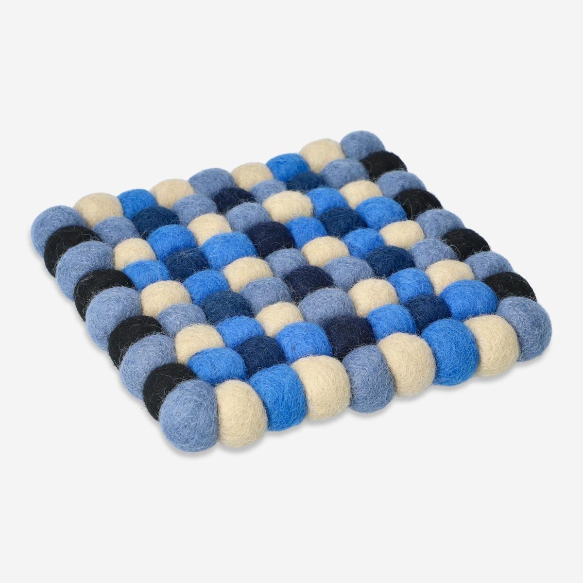 Blue features felt balls coaster