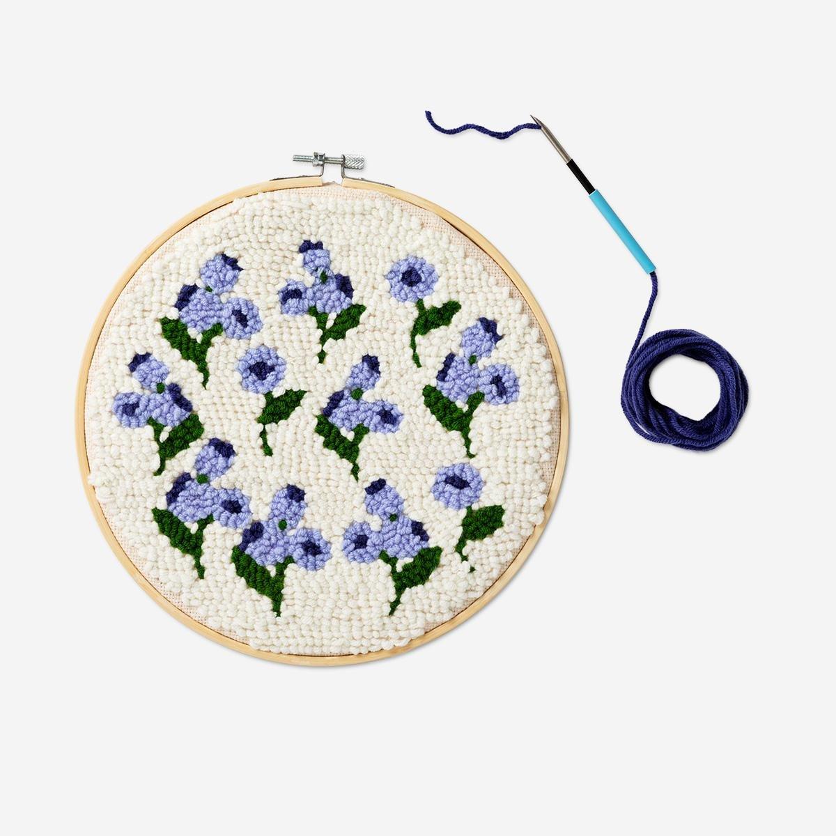 Multicolour punch needle set